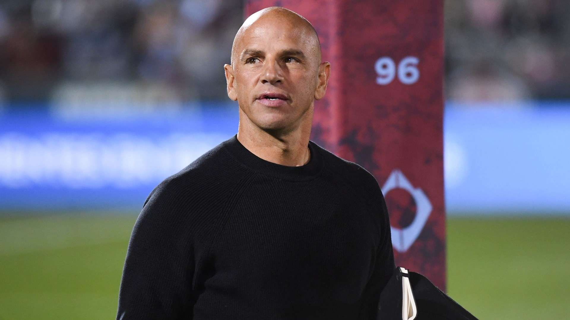 防线配置颇 防线配置颇